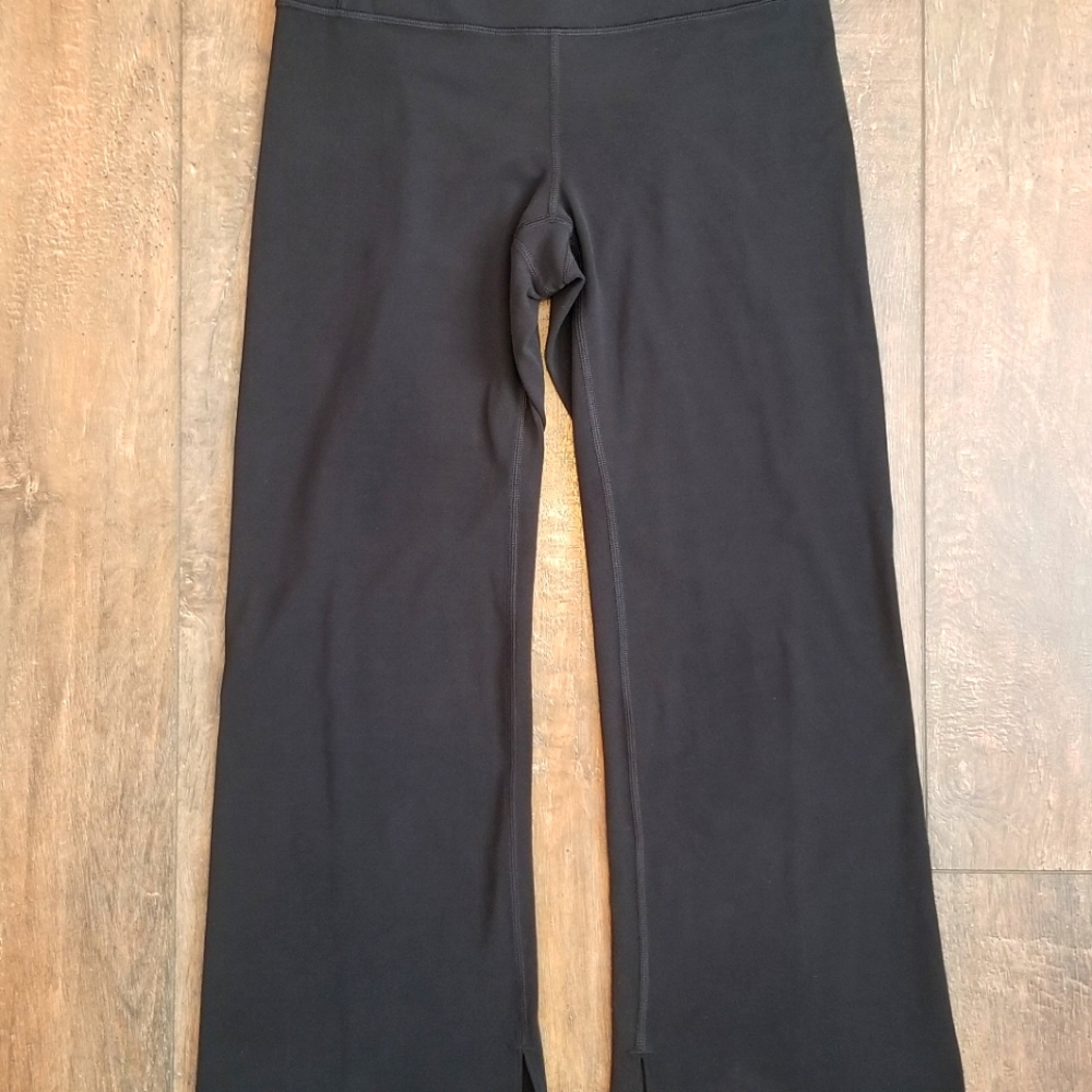 ATHLETA Capri Leggings
